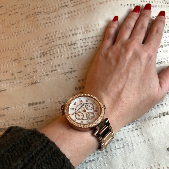 Michael Kors Watch - Picture 3 of 4